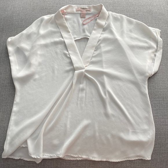 Forever 21 Flowy Blouse - Picture 1 of 2